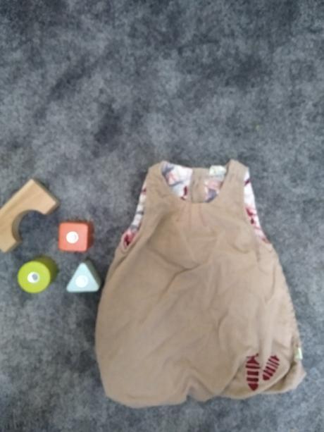 Nádherné mančestrové šatočky, 56