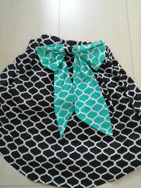 Suknicky pre dievčatka 2ks vel. 110-116, 110