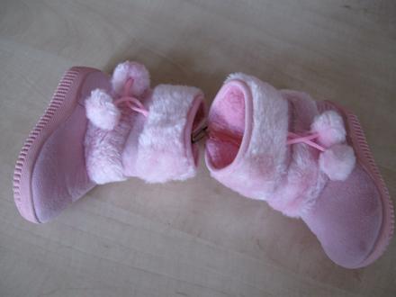 Ružové papučky na doma s brmbolcami, 27, 27