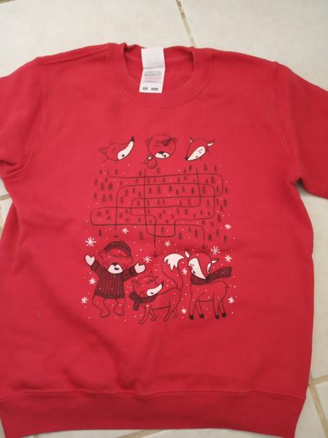 Mikinka unisex zimný motiv - super stav, 110