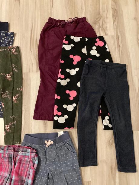 Mix oblečenia nohavice v98/104, 104–116