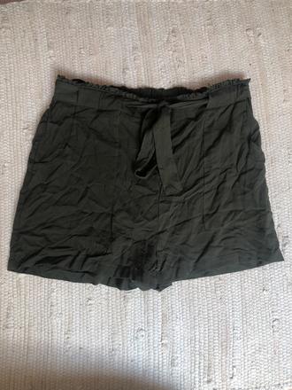 Kraťasy /šortky s vreckami, pepco,40