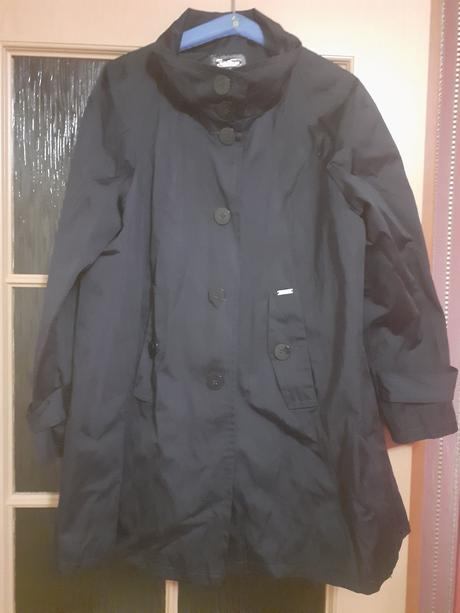 Prechodné paleto, 42