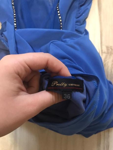 Slávnostné šaty, s