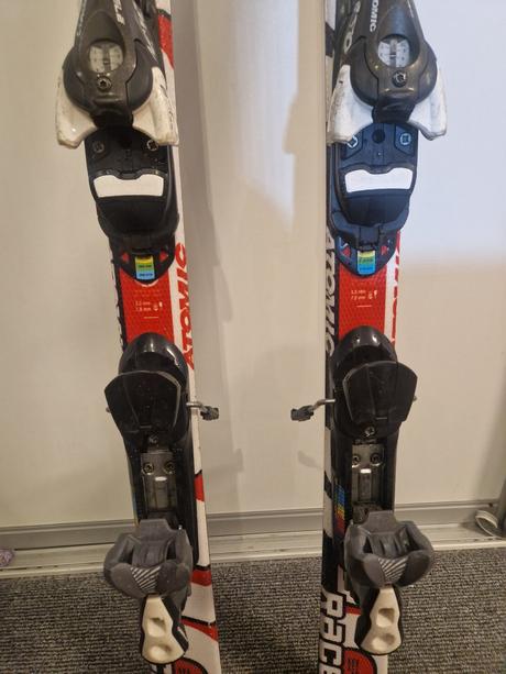 Lyže atomic 130 cm, atomic,130-139 cm