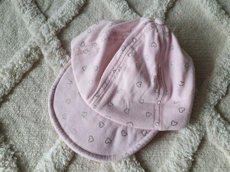 Mäkká šiltovka, 74