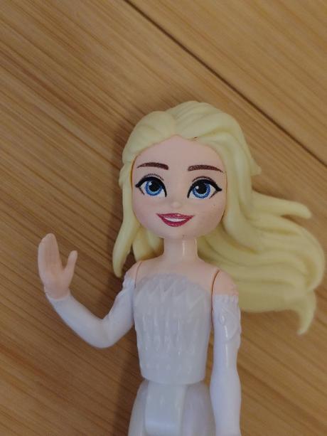Zberateľská retro elsa frozen 2 hasbro kód e8687,