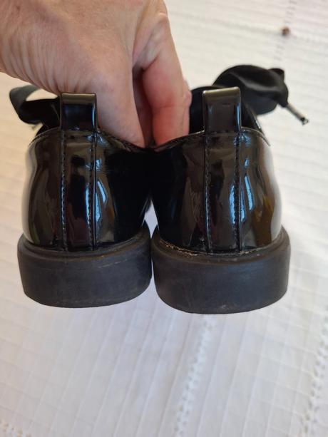 Lakovky, reserved,35