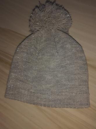 Detská čiapka s brmbolcom, 74