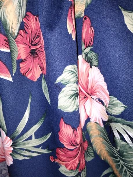 Krásna sukňa s blúzkou, 38