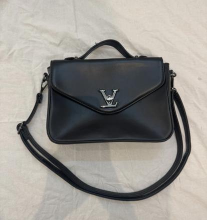 Crossbody dámska kabelka, 