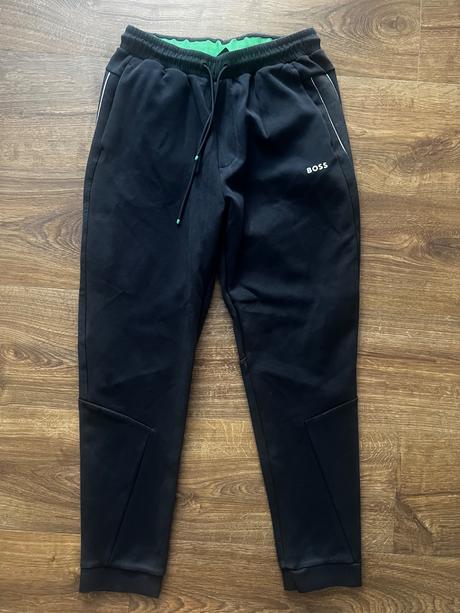 Boss tepláky, hugo boss,s