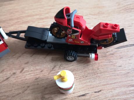 Lego city 60084 prepravný kamión na motorky,