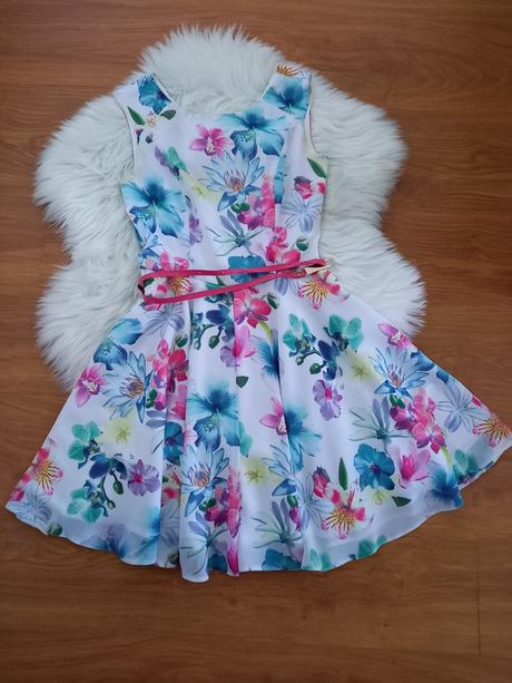 Kvetované šaty č.36, 36