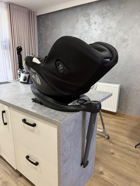 Autosedačka joie i-spin 360, joie