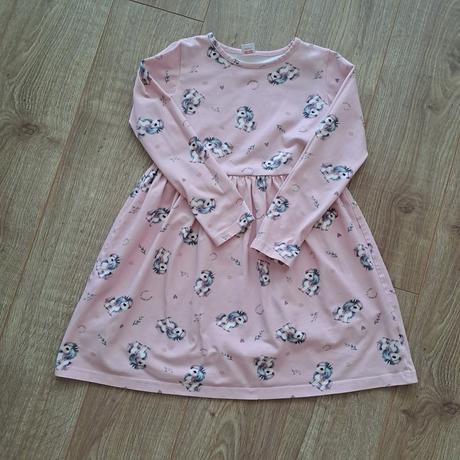 Dievčenské šaty, 122