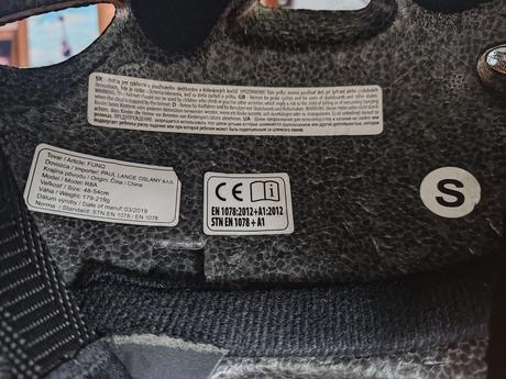 Detská cyklistická prilba + cyklo rukavičky, s