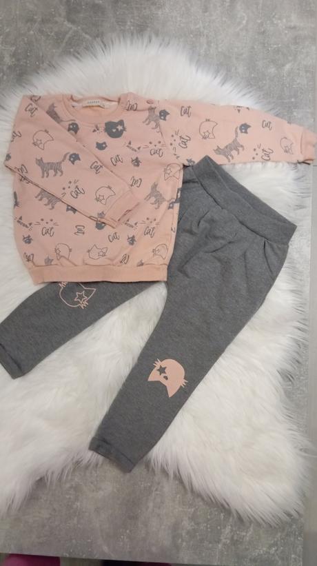 Tepláková súprava, 98