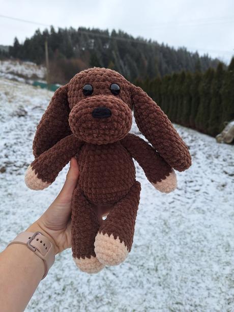 Háčkovaný pes s veľkým ňufákom, 