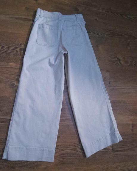 Rifle moderné, maslové, málo nosené, 34