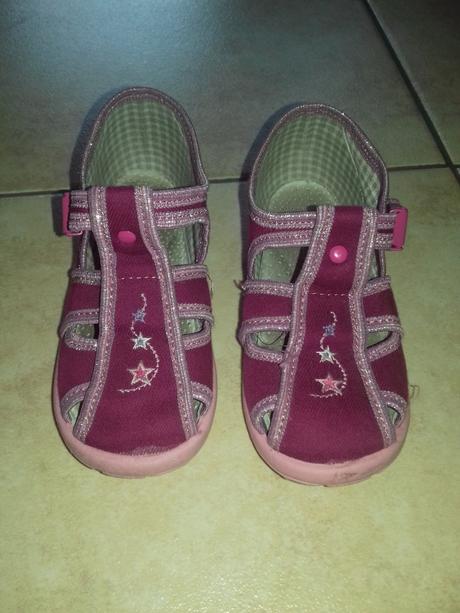 Papucky nazo, nazo,25