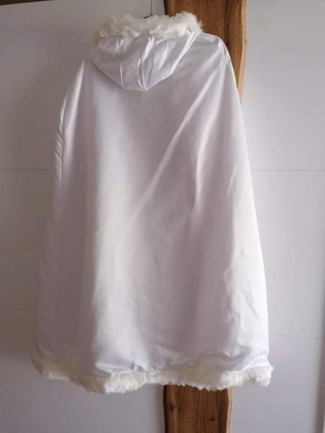 Plášť s kožušinou, 134