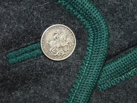 Luxusny trachten kabat/kroj,hnedej farby,s kontras, xl