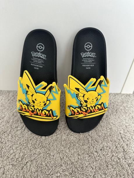 Reserverd šľapky pokémon, reserved,35