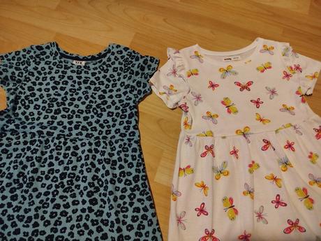 Predám 2ks triciek, sinsay,122 / 128