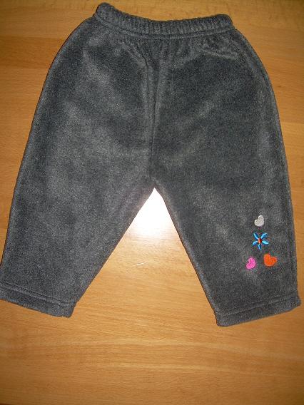 Teplé tepláčky, 68