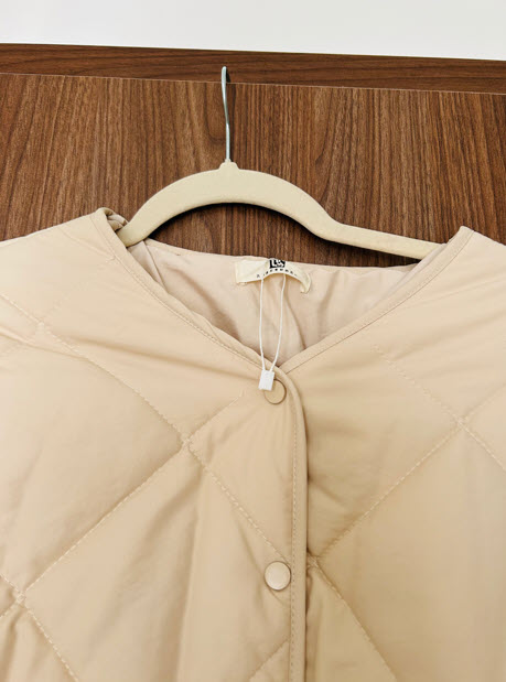 Krásna prechodná bunda značky green apple, s