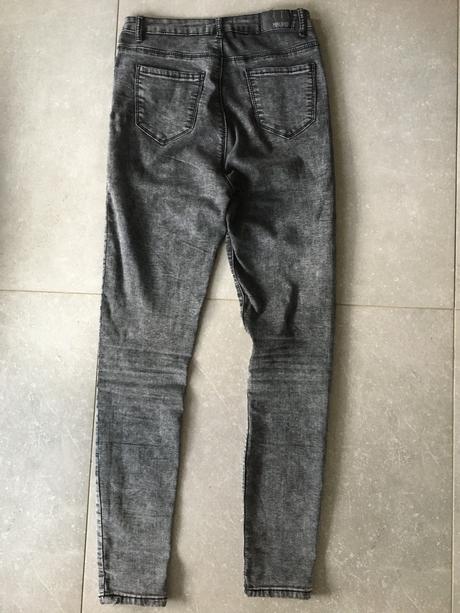 Rifle s vyssim pásom, 28