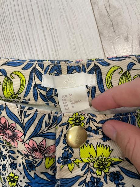 Vzorované kraťasy, h&m,36