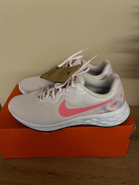 Dámske tenisky, nike,39
