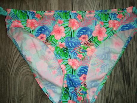 Plavky dvojdielne, 158