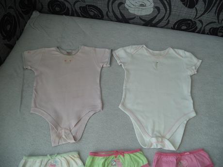 4 x gaťky + 2 body k tomu 98, f&f,98