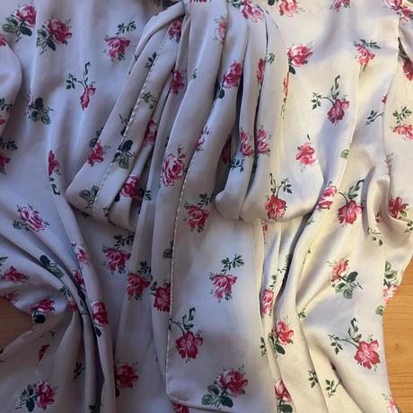 Krásna saténová blúzka, reserved,m