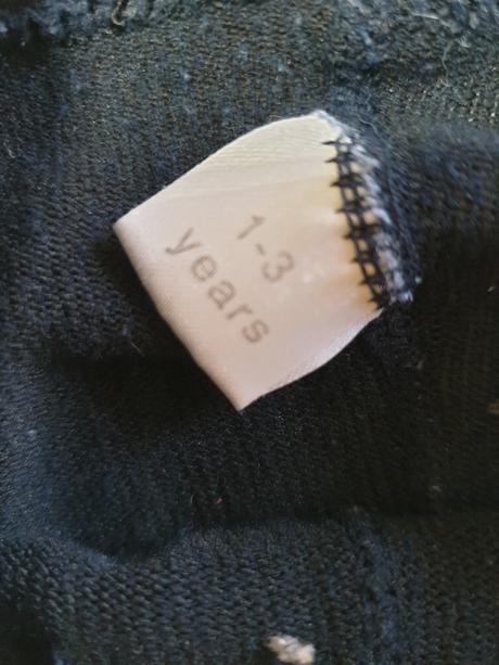 2 tepláky a pančuchy, 86–98