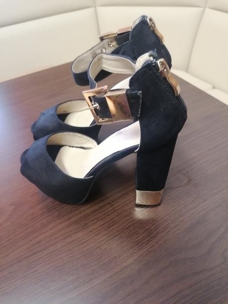 Extravagantné sandále na platforme, 36