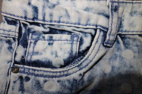 Bodkované šortky 7-8 rokov, 128