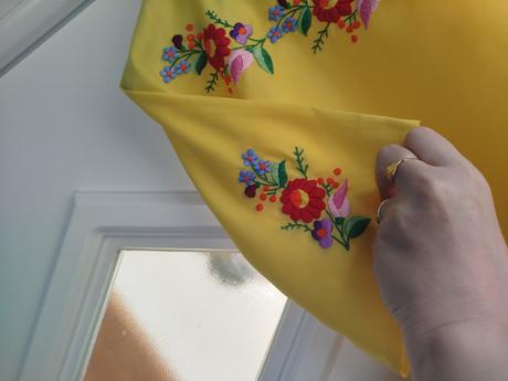 Folklorna bluzka l/xl, l