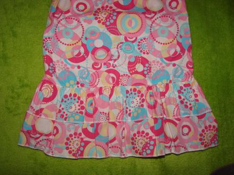 Šaty s čelenkou, 98