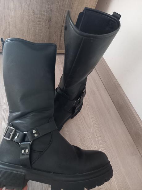 Dievčenské kožené čižmy, baťa,34