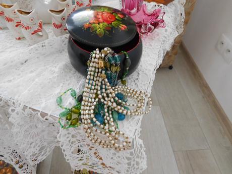 Plechová šperkovnica, 