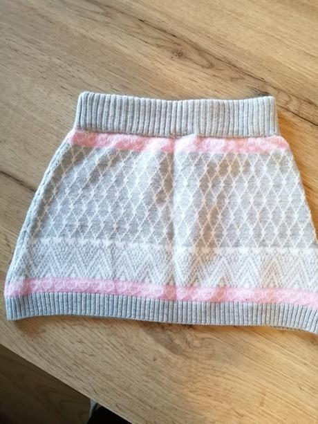 Upletova suknicka, dirkje,80