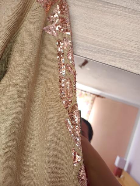 Krásny svetrík, 50