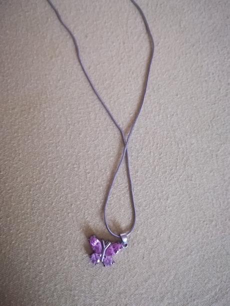 Náhrdelník motýlik, 