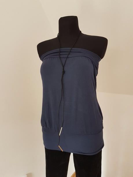 Tmavomodrý top zn.bershka sko, s