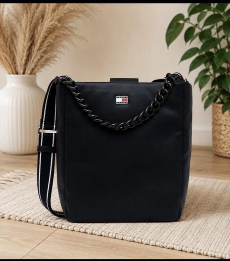 Tommy hilfiger prekrasna damska kabelka, tommy hilfiger