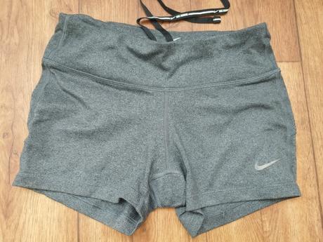 Športové šortky, nike,xs
